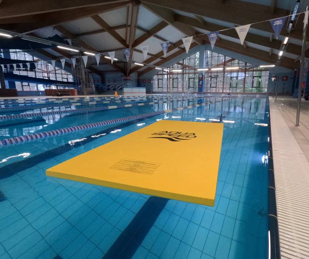Piankowa mata do pływania AQUA SPEED 100x80x3,5 cm - zielona